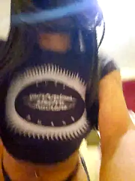 Snapshot of Latin_summer chatting on 05-04-26, 03:57 Latin summer online show from 05-04-26, 03:57