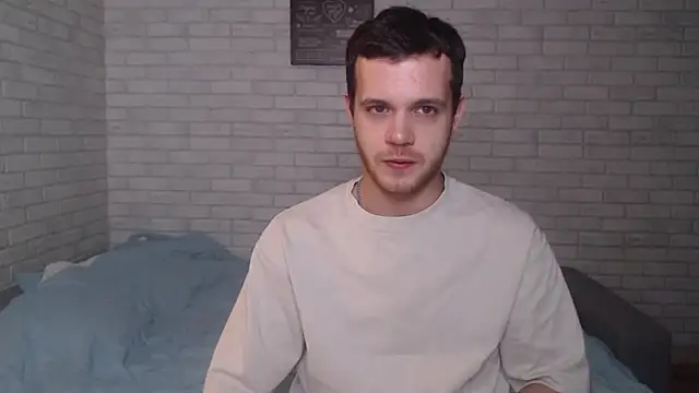 Snapshot of Alexxx_horny chatting on 01-20-25, 09:53 Alexxx horny online show from 01-20-25, 09:53