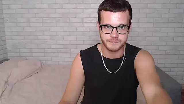 Snapshot of Alexxx_horny chatting on 09-17-25, 05:14 Alexxx horny online show from 09-17-25, 05:14