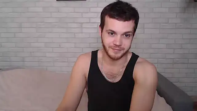 Snapshot of Alexxx_horny chatting on 10-19-25, 02:18 Alexxx horny online show from 10-19-25, 02:18