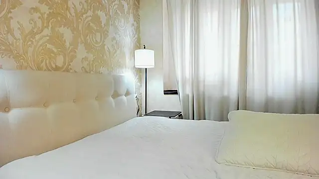 TessaPosh online show from 03-20-25, 09:26