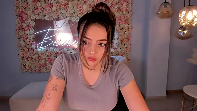 AmyWood online show from 12-24-24, 02:10