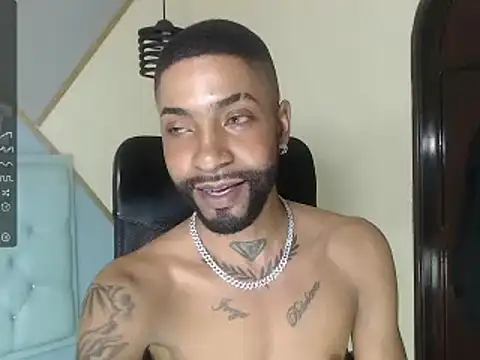 Snapshot of kilian_xx chatting on 01-31-25, 05:10 kilian xx online show from 01-31-25, 05:10