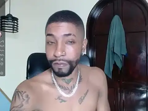 Snapshot of kilian_xx chatting on 02-11-25, 12:58 kilian xx online show from 02-11-25, 12:58