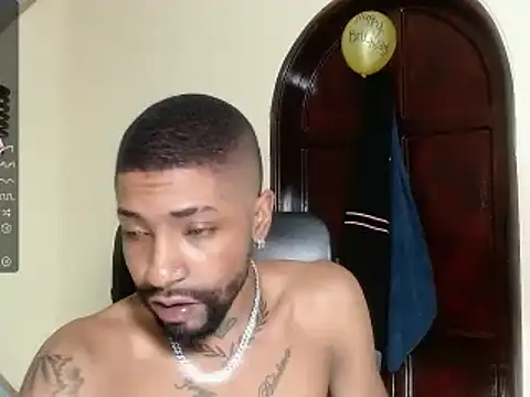 Snapshot of kilian_xx chatting on 02-20-25, 01:08 kilian xx online show from 02-20-25, 01:08