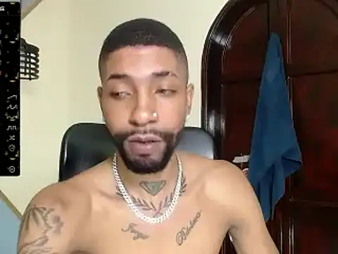 Snapshot of kilian_xx chatting on 02-22-25, 03:58 kilian xx online show from 02-22-25, 03:58