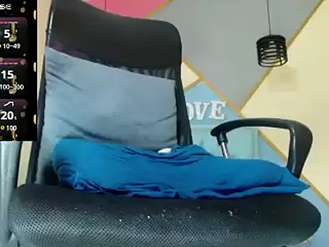 Snapshot of kilian_xx chatting on 03-20-25, 03:36 kilian xx online show from 03-20-25, 03:36