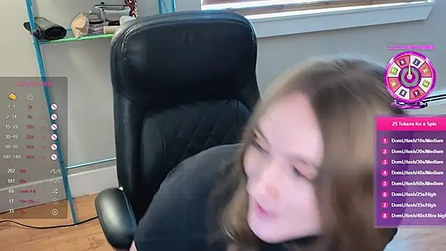 luluvaladon online show from 02-22-25, 08:53