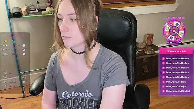 luluvaladon online show from 03-11-25, 01:26