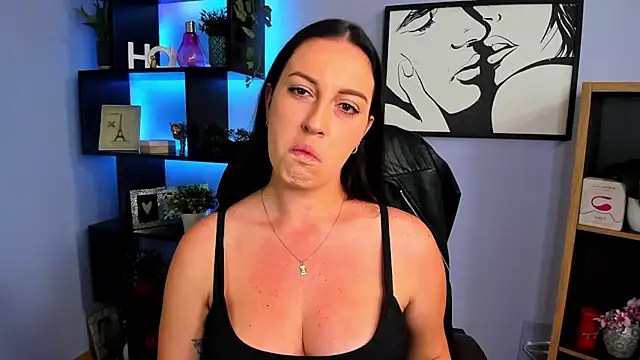 Snapshot of FUN_AMI chatting on 09-15-25, 01:22 FUN AMI online show from 09-15-25, 01:22