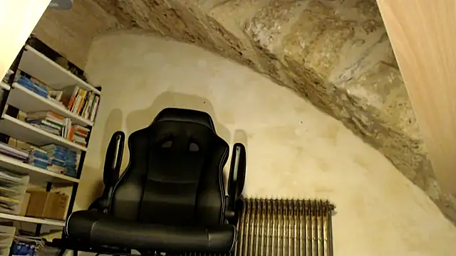 leon 2002 online show from 11-03-25, 01:45