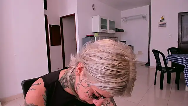 Snapshot of handipandapok chatting on 01-16-25, 03:24 handipandapok online show from 01-16-25, 03:24