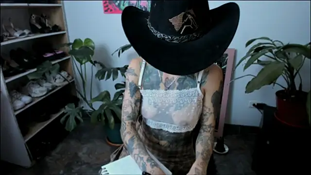 Snapshot of handipandapok chatting on 02-14-25, 09:10 handipandapok online show from 02-14-25, 09:10