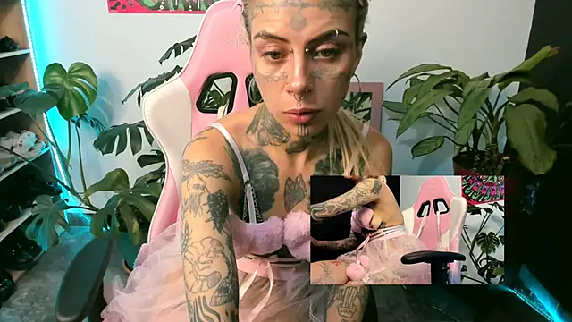 Snapshot of handipandapok chatting on 03-01-25, 04:26 handipandapok online show from 03-01-25, 04:26