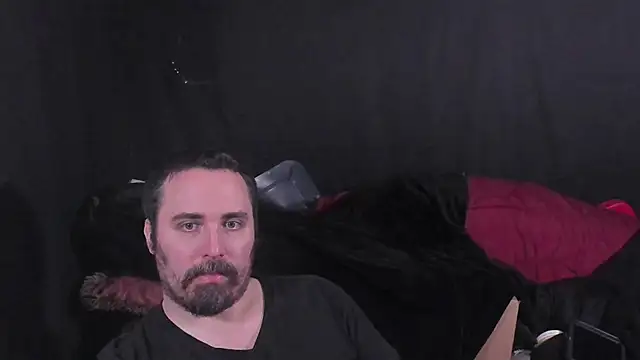 Snapshot of Metalstud chatting on 03-09-26, 03:54 Metalstud online show from 03-09-26, 03:54