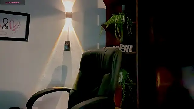 Snapshot of MarcellaGriffin chatting on 06-11-26, 02:53 MarcellaGriffin online show from 06-11-26, 02:53