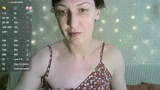 Snapshot of MarieODahliaS chatting on 03-06-25, 08:52 MarieODahliaS online show from 03-06-25, 08:52