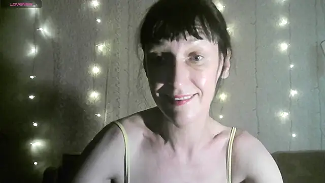 Snapshot of MarieODahliaS chatting on 10-22-25, 06:35 MarieODahliaS online show from 10-22-25, 06:35