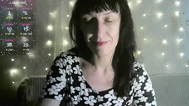 Snapshot of MarieODahliaS chatting on 10-25-25, 08:55 MarieODahliaS online show from 10-25-25, 08:55