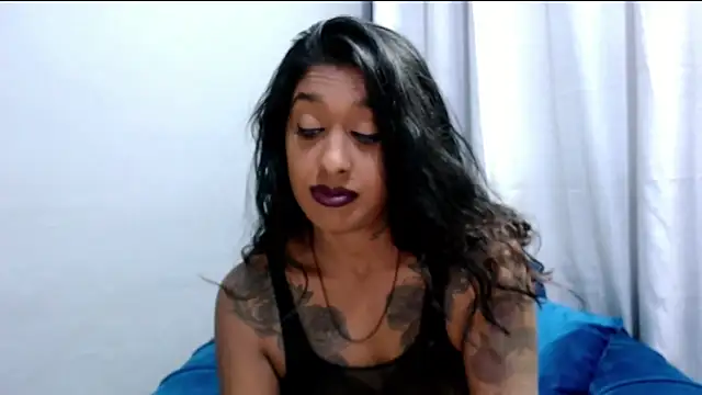 Snapshot of Lisaabrown_ chatting on 05-09-26, 10:37 Lisaabrown online show from 05-09-26, 10:37