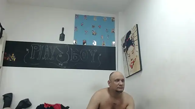 Snapshot of Meloncillo_And_BabyLiss chatting on 02-06-25, 11:21 Meloncillo And BabyLiss online show from 02-06-25, 11:21