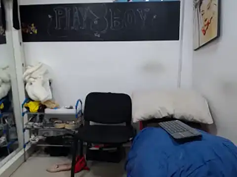 Snapshot of Meloncillo_And_BabyLiss chatting on 02-13-25, 10:02 Meloncillo And BabyLiss online show from 02-13-25, 10:02