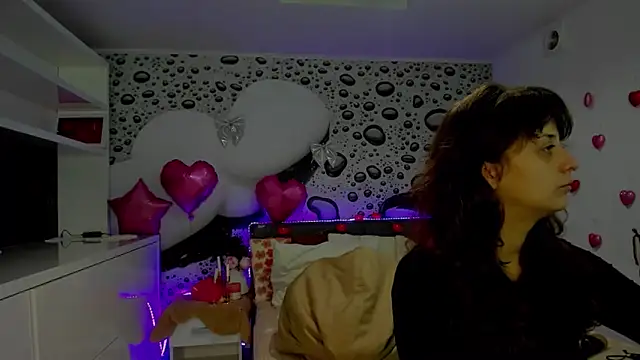 AlmaFancy online show from 02-13-26, 06:53