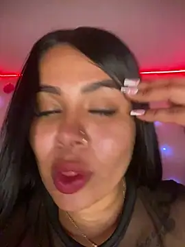 Snapshot of Emma_Brown_12 chatting on 01-23-25, 12:04 Emma Brown 12 online show from 01-23-25, 12:04