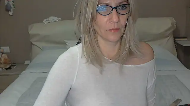 Snapshot of -K-- chatting on 01-25-25, 04:46 -K-- online show from 01-25-25, 04:46