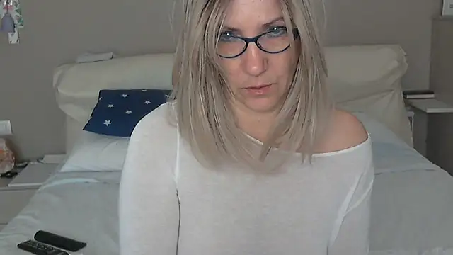 Snapshot of -K-- chatting on 02-02-25, 10:24 -K-- online show from 02-02-25, 10:24