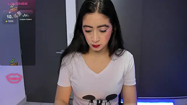 MeganWhite3 online show from 09-25-25, 04:16