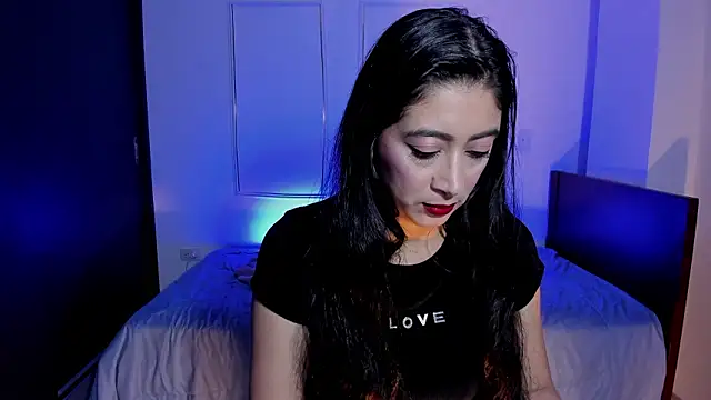 MeganWhite3 online show from 03-11-26, 02:39