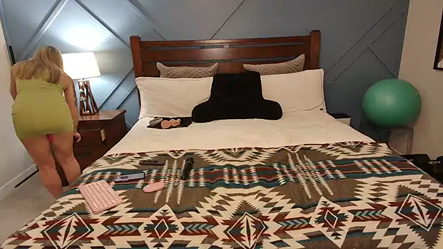 xxyourgirlblair online show from 02-24-25, 03:42