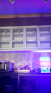 Snapshot of LilliThelo chatting on 03-11-25, 10:07 LilliThelo online show from 03-11-25, 10:07