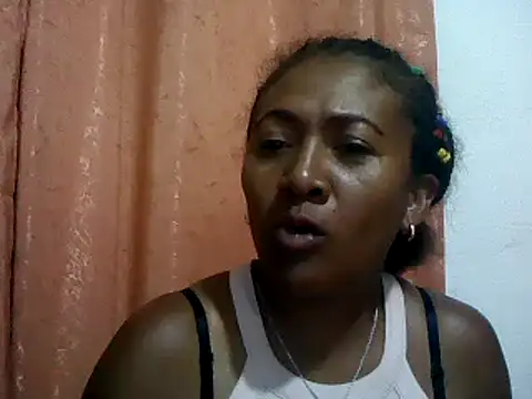 Snapshot of sexyladii chatting on 01-16-25, 04:50 sexyladii online show from 01-16-25, 04:50