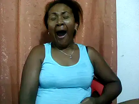 Snapshot of sexyladii chatting on 01-28-25, 08:04 sexyladii online show from 01-28-25, 08:04