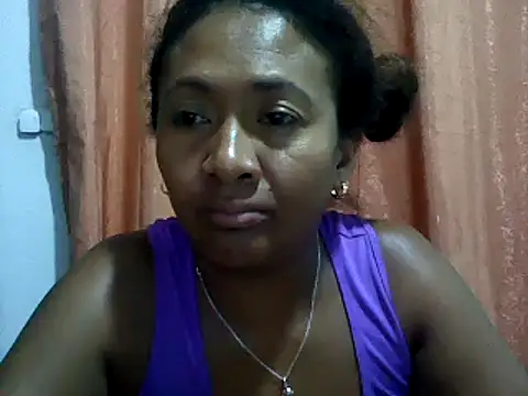 Snapshot of sexyladii chatting on 03-13-25, 04:45 sexyladii online show from 03-13-25, 04:45