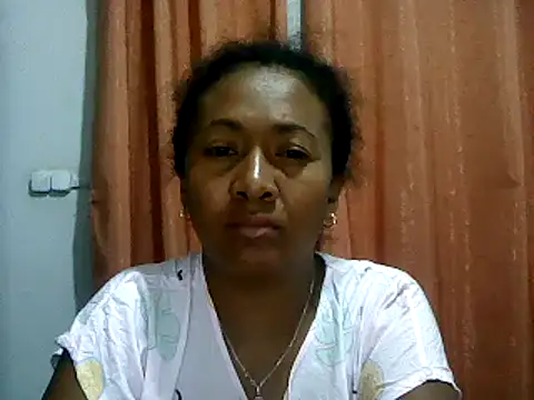 Snapshot of sexyladii chatting on 03-14-25, 08:06 sexyladii online show from 03-14-25, 08:06