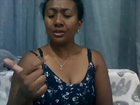 Snapshot of sexyladii chatting on 10-08-25, 04:48 sexyladii online show from 10-08-25, 04:48