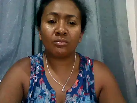 Snapshot of sexyladii chatting on 10-16-25, 04:41 sexyladii online show from 10-16-25, 04:41