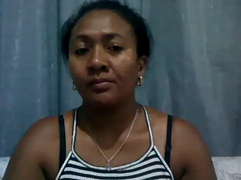 Snapshot of sexyladii chatting on 11-27-25, 05:04 sexyladii online show from 11-27-25, 05:04