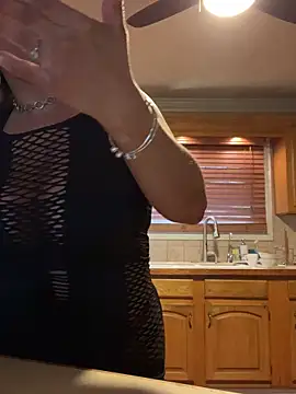 LittleMissEeve online show from 11-22-25, 09:36