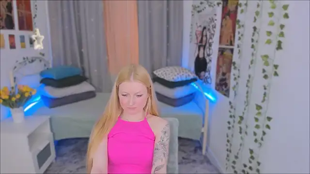 Laly Peach online show from 01-12-25, 06:59