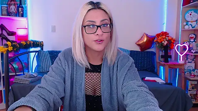 Annie p online show from 11-15-25, 10:04