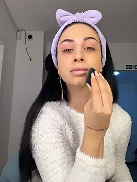 MeganHopeX online show from 12-21-24, 07:35