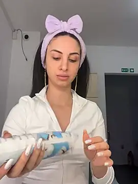 MeganHopeX online show from 01-13-25, 05:55