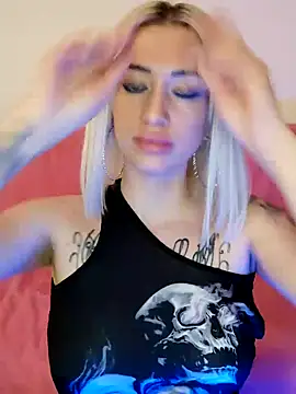 Snapshot of Fuck-Gina chatting on 01-06-25, 11:09 Fuck-Gina online show from 01-06-25, 11:09