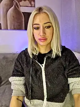 Snapshot of Fuck-Gina chatting on 02-12-25, 12:48 Fuck-Gina online show from 02-12-25, 12:48