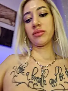 Snapshot of Fuck-Gina chatting on 02-15-25, 03:20 Fuck-Gina online show from 02-15-25, 03:20