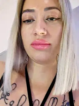 Snapshot of Fuck-Gina chatting on 11-30-25, 08:35 Fuck-Gina online show from 11-30-25, 08:35